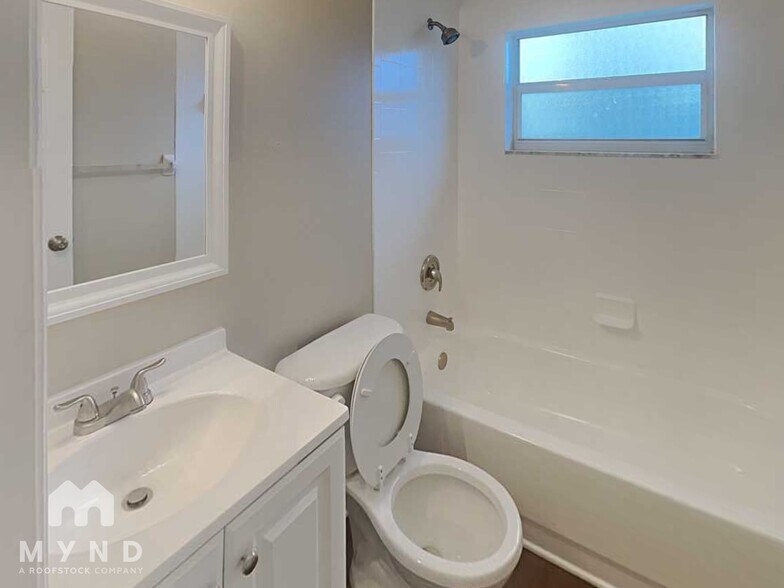 Building Photo - 3291 Rocky Ave