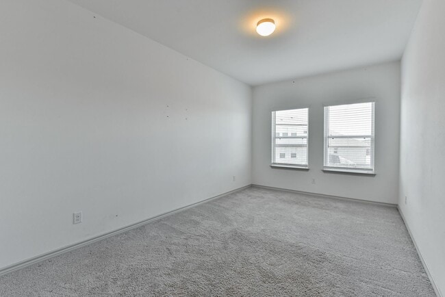 Building Photo - 7915 Gold Dr