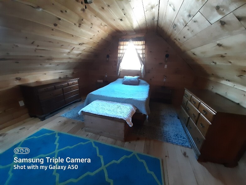 Building Photo - 12 Summerhaven Rd