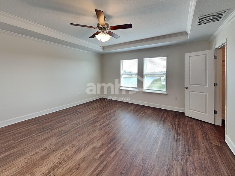 Building Photo - 4540 Reisswood Loop