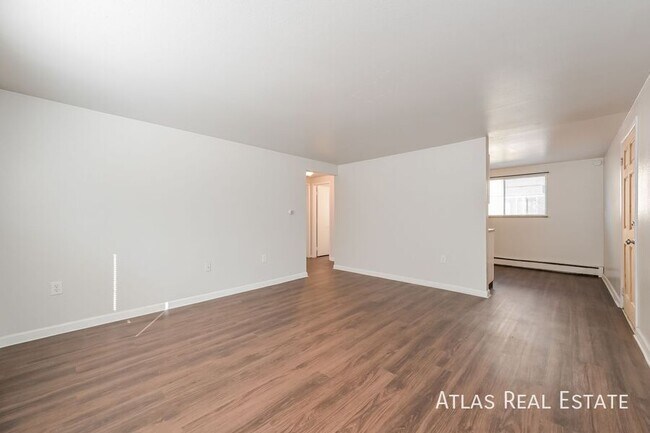 Building Photo - 3750 Owens St
