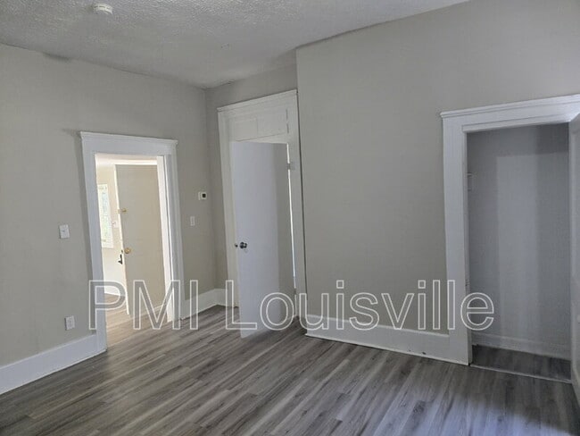 Building Photo - 451 N 25th St