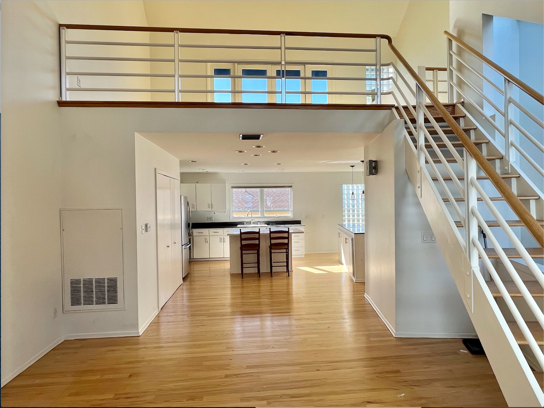 Building Photo - 311 Hill St