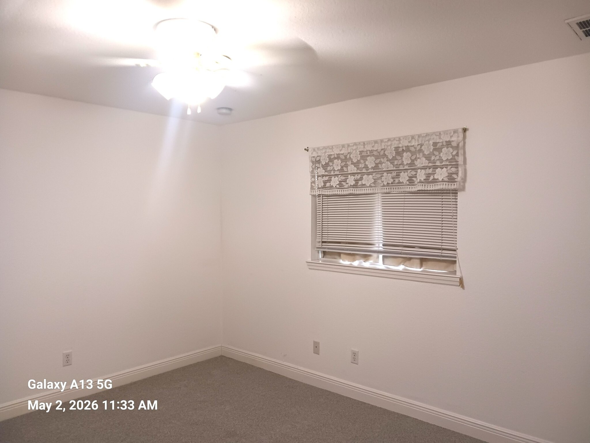Building Photo - 711 SE 12th Ct