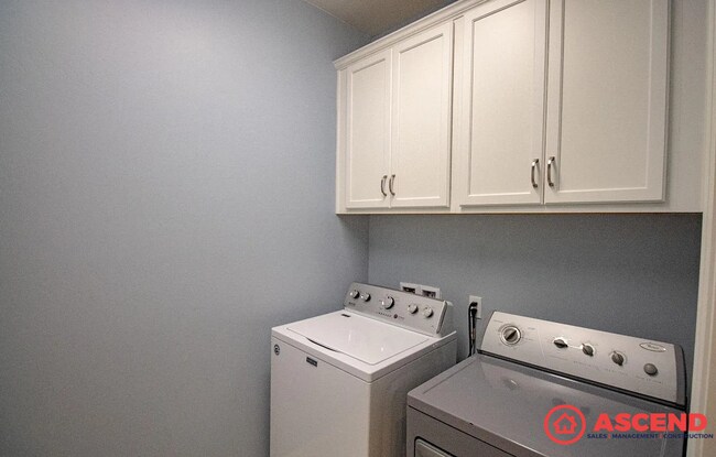 Building Photo - Spacious 4-Bedroom Home with Solar, Garage & HOA Community Living!