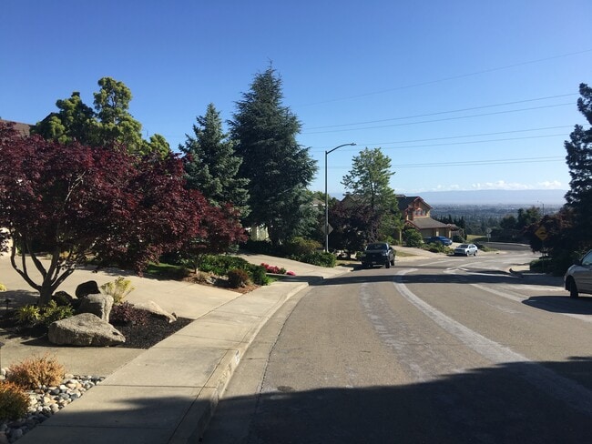 Building Photo - 5841 Charter Oaks Dr