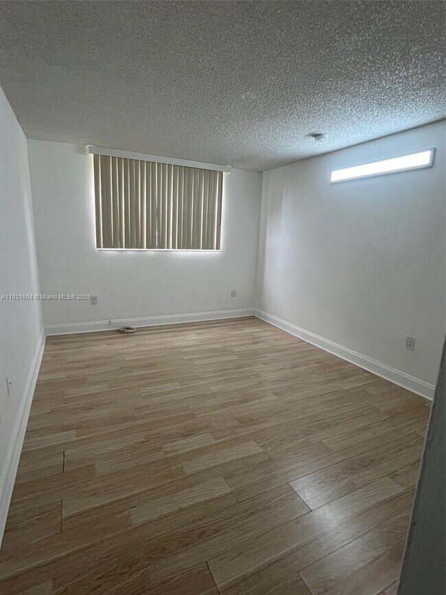 Building Photo - 8000 SW 149th Ave