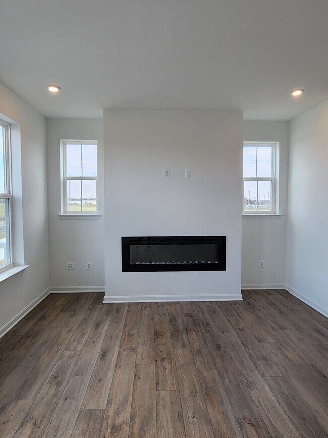 Building Photo - New Construction Townhome in Middletown