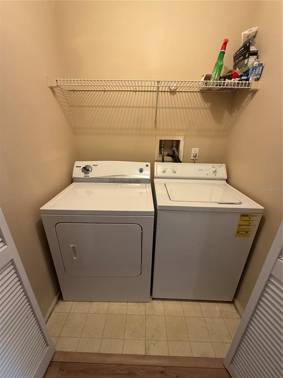 Building Photo - 490 N Pin Oak Pl