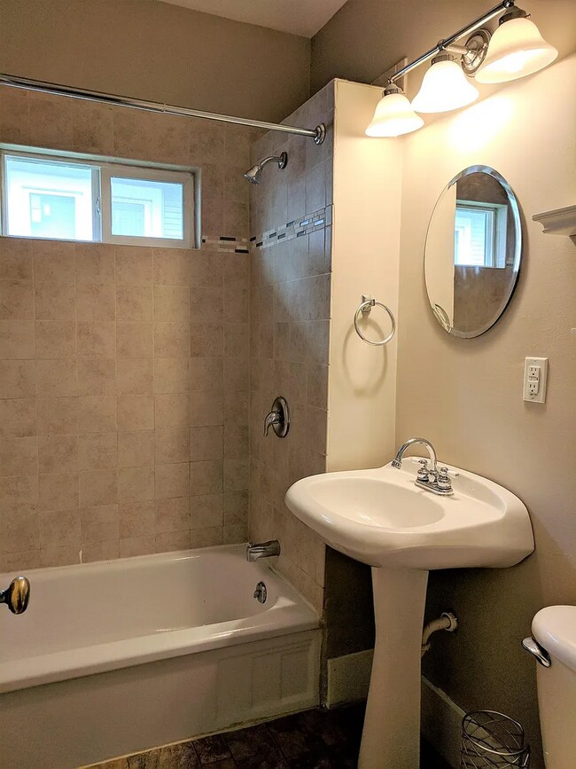 Building Photo - 4228 Mayberry St