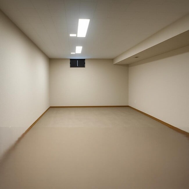 Building Photo - 1221 Vincent Pl
