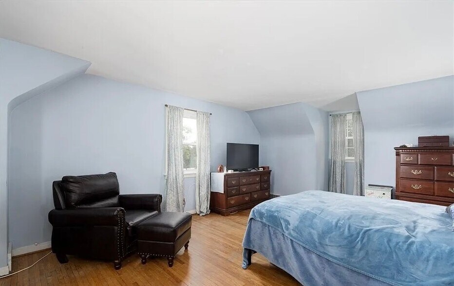 Building Photo - 505 Brantwood Rd