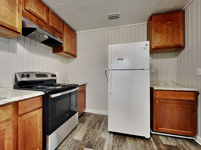 Building Photo - 5150 Corsair Ave