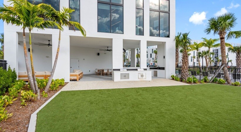Building Photo - 20511 NW 18th Ave