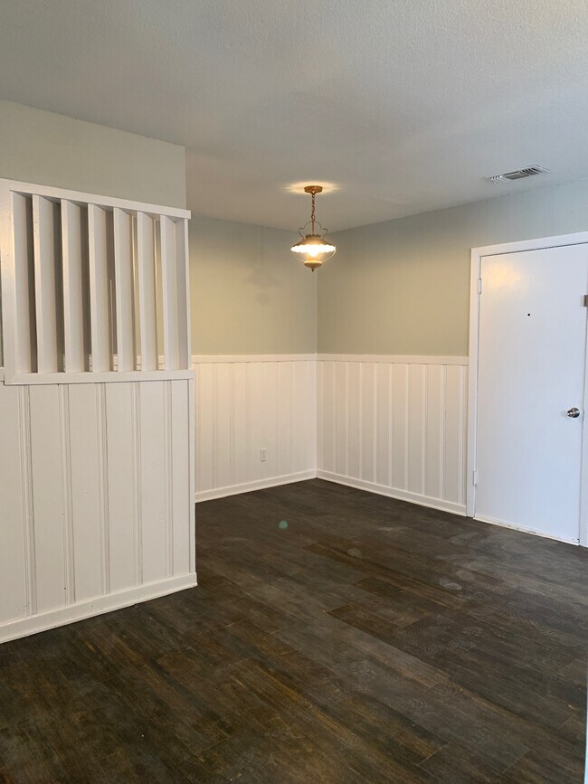 Building Photo - 3807 26th St