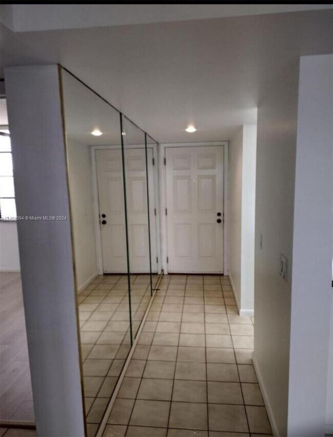 Building Photo - 3520 Whitehall Dr