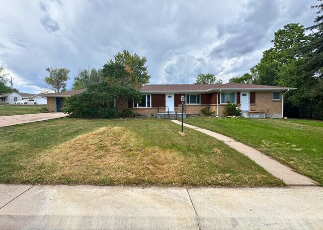 Building Photo - 417 S Owens St