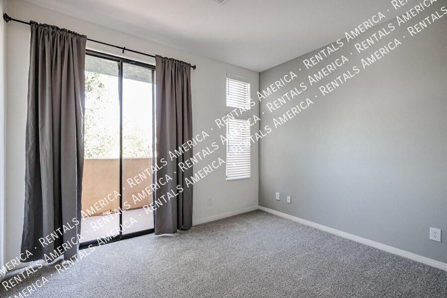 Building Photo - 123 N Washington St