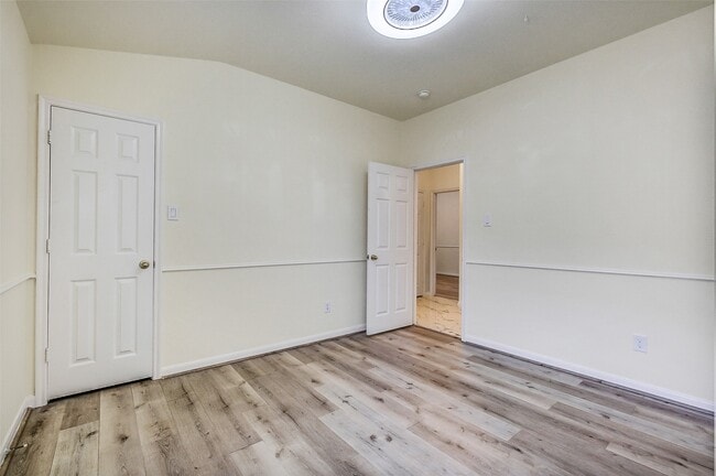 Building Photo - 3018 Park Springs Ln