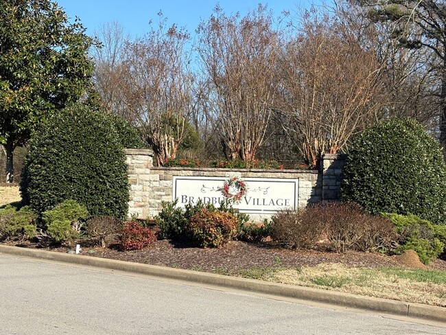 Building Photo - 2 Bedroom Townhome in Antioch