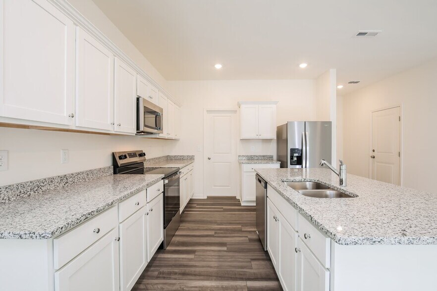 Building Photo - 292 Babbling Brk Dr