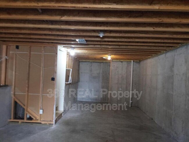 Building Photo - 3212 Barbera St