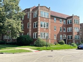 Building Photo - 805 Judson Ave
