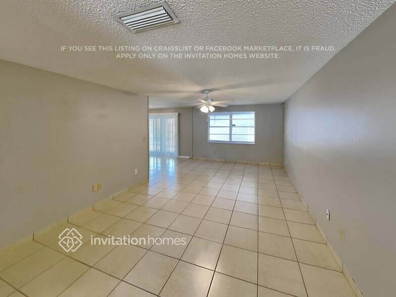 Building Photo - 16012 Sharewood Dr