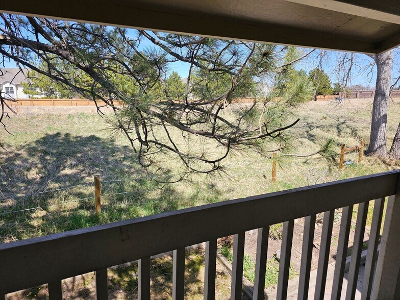 Building Photo - 1960 S Xanadu Way