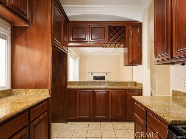 Building Photo - 14026 Lemoli Ave