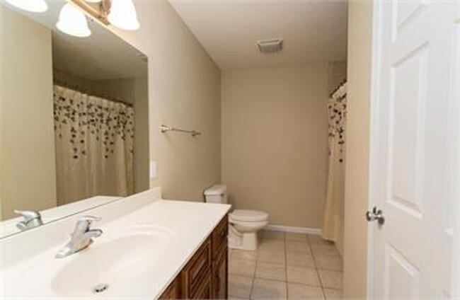 Building Photo - 123 Lyle Curtis Cir