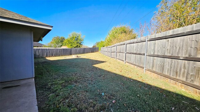 Building Photo - 11629 SW 8th Cir