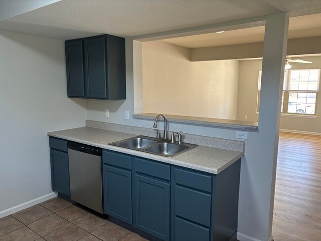 Building Photo - 4012 Snowy Owl Dr