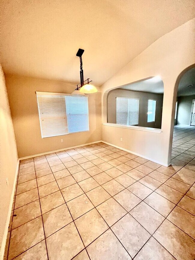 Building Photo - House For Lease Pflugerville