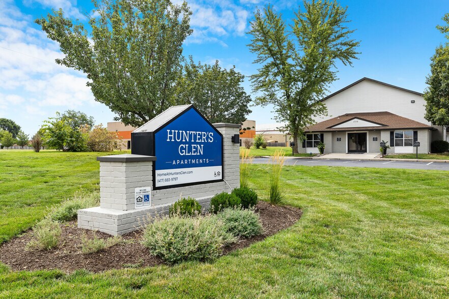 Hunters Glen 1710 W Erie St Springfield MO 65807 Apartment Finder