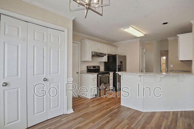 Building Photo - 117 Sunset Ln