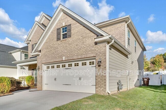 Building Photo - 5470 Noble View Dr