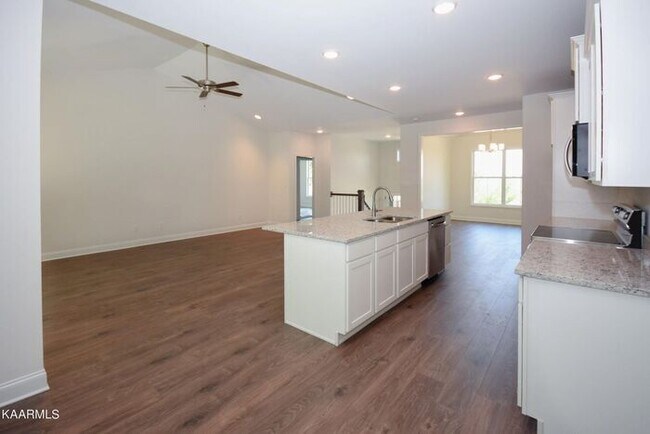 Building Photo - New Construction in North Knox!