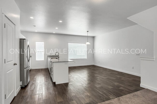 Building Photo - 14760 S Rising Star Way
