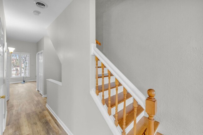 Building Photo - 147 N 10th St