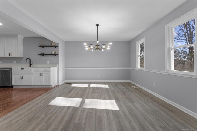 Building Photo - 40 Harkness Dr