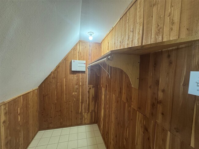 Building Photo - 4387 Harvest Ln