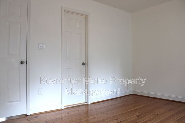 Building Photo - 13800 Fareham Ln