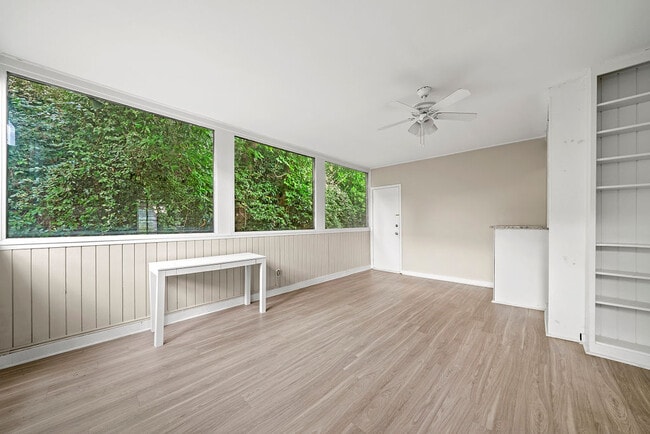 Building Photo - 103 La Rue Pl NW