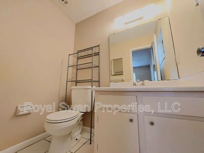 Building Photo - 4035 S Wellington Dr