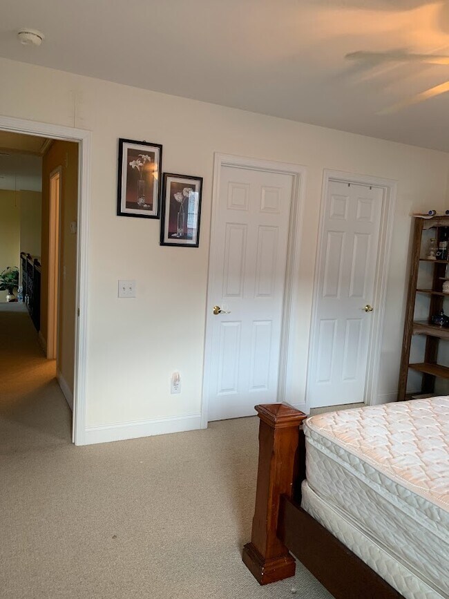 Building Photo - 6007 Windsor Cir