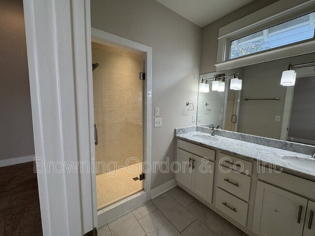 Building Photo - 1714 B Straightway Ave