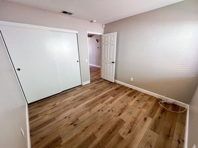 Building Photo - Coming Soon! 3 Bedroom SINGLE STORY home located in Murrieta for LEASE!