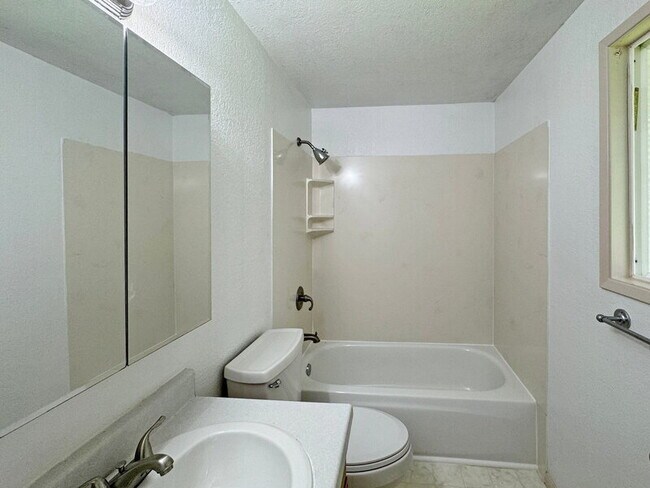 Building Photo - 17824 66th Pl W