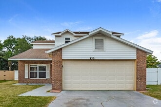 Building Photo - 930 Maple Forest Dr